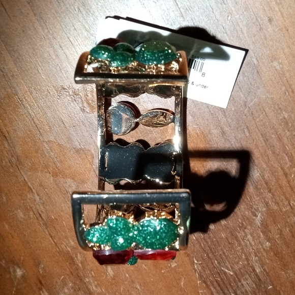 Betsey Johnson Gummi Bear Cuff Red Green nwt - Picture 5 of 5